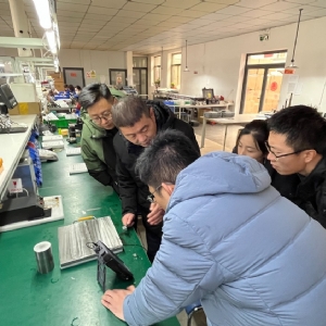 西安億達(dá)石油科技有限公司到訪科電儀器培訓(xùn)交流
