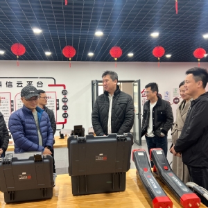 有朋自遠方來！廣州市邁梓普檢測儀器有限公司總代理一行來公司交流