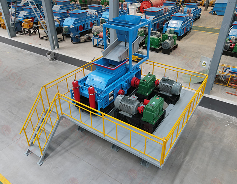 液壓鐵礦渣破碎機破碎現(xiàn)場